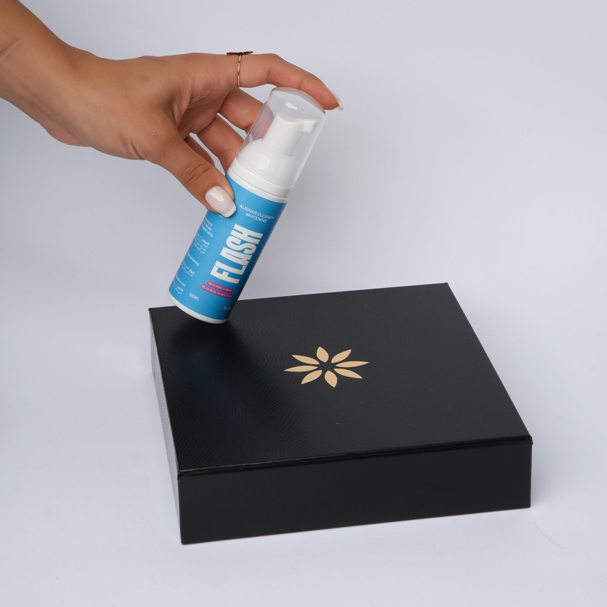 Aligner Cleaner + Whitening Foam