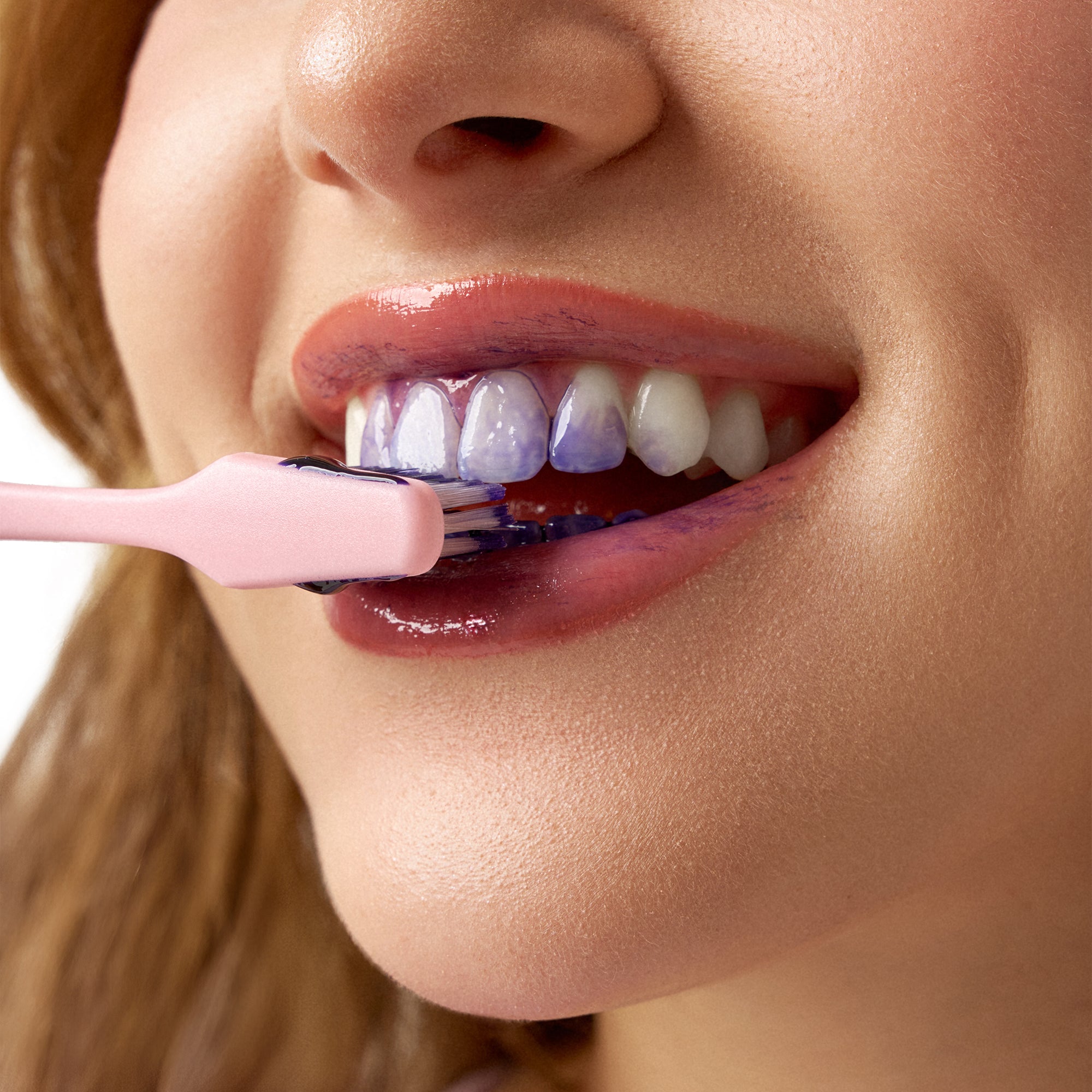 V34 Colour Corrector Serum